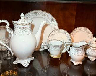 Astorbrook by Noritake