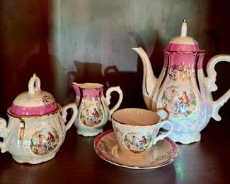 Royal Crown Tea Set