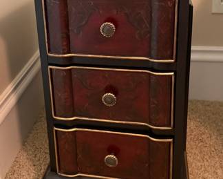 Seven Seas by Hooker Furniture Side Table