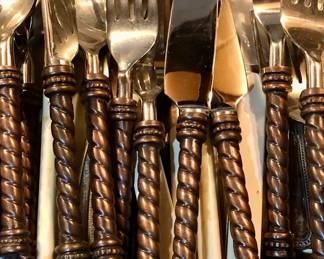 Fleur-de-Lis Flatware Service