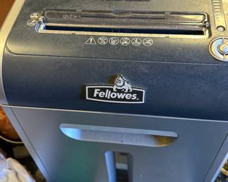 Fellowes paper shredder