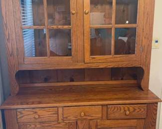 Beautiful Wood Hutch