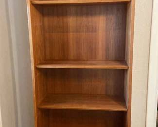 Woodn 5 Shelf Bookcase