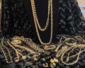 Gold Colored Costume, Jewelry