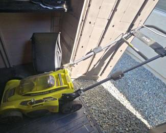 TA190Ryobi Lawn Mower