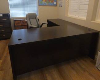 TA348Office Desk And Chair