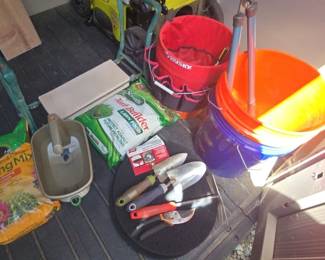 TA189Gardening Essentials
