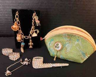 TA170Vintage Avon 6 Charm Bracelet