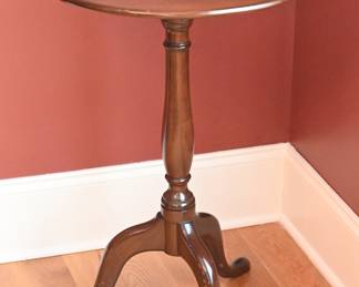 Round Side Table 