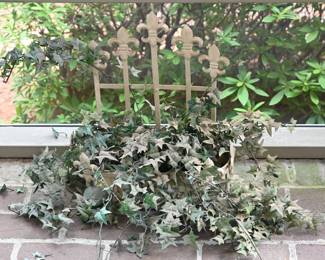 Metal Planter 
