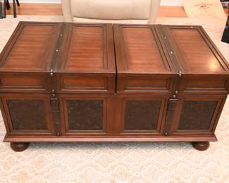 Elegant Cocktail Table w/Storage 