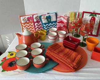 Kitchen Dining Ceramic Tea Set, Floral Plastic Glasses, Ceramic Bowls, Pot Holders, 3 Baskets