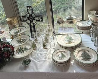 Christmas dinner is served!