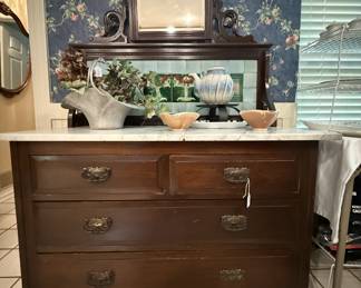 Wash stand with tile