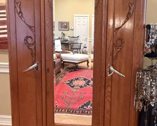 Armoire