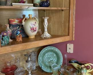 Porcelain and glass decor 