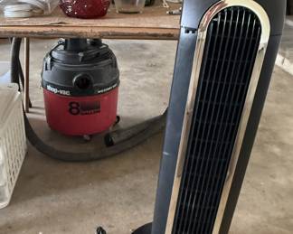 Wet-dry shop vac and fan