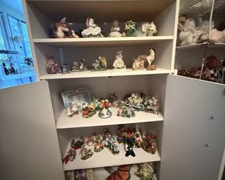 Figurines