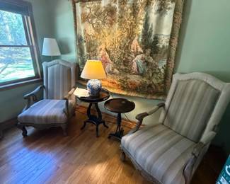 GORGEOUS HANGING TAPESTRY