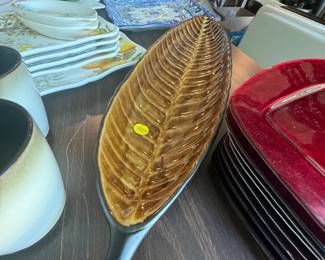 MANY ENTERTAINING ITEMS