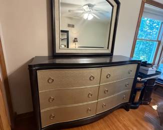 BEDROOM SET INCLUDES 6 DRAWER DRESSER, 2 NIGHT STANDS, QUEEN BED W/ MATTRESS