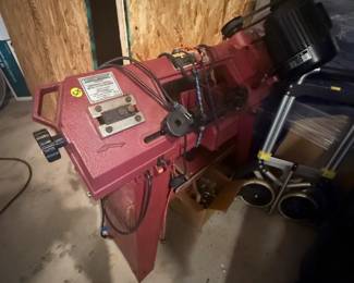 BAND SAW