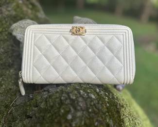 These authentic designer purses are brought to you by Kandyslux will only be available at the Thursday night preview. (615) 542-3068