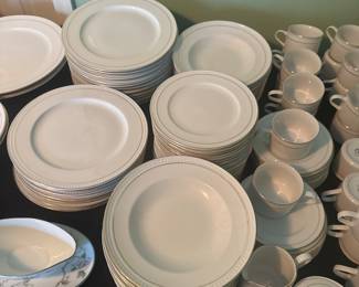 Noritake china dinnerware