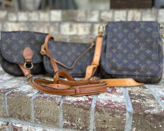 These authentic designer purses are brought to you by Kandyslux will only be available at the Thursday night preview. (615) 542-3068
