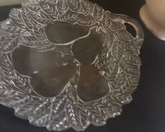 Serving plate