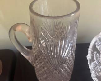 Arcoroc Canterbury Crocus clear glass mug. 