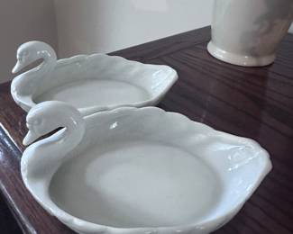 white ceramic swan dishes