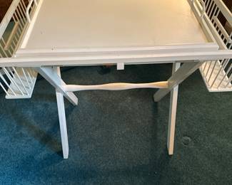 White Tray with baskets
