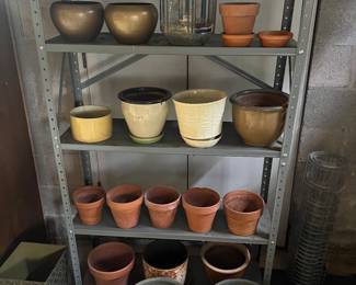 Various pots for your garden!
