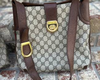 These authentic designer purses are brought to you by Kandys lux .(615) 542-3068