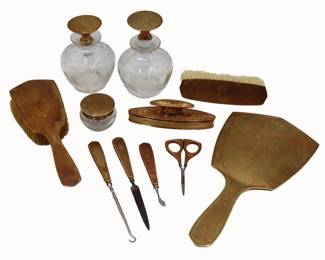 Lot 312 William B. Kerr 14kt Vanity Set