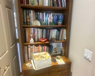 Bookshelf 