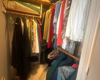 Women’s clothes 