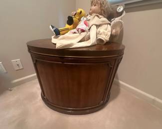Side table with cabinet 