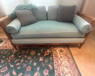 Loveseat 