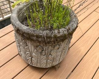 Pots 