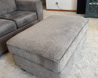 Large storage ottoman