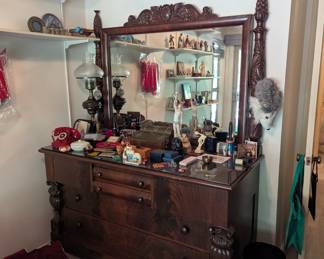 Burkey and Gay Bedroom Set 