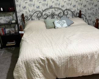 Trundle bed - goes from King to Twin with a simple lever