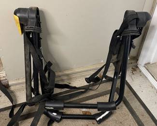 Hanging-style trunk bike rack