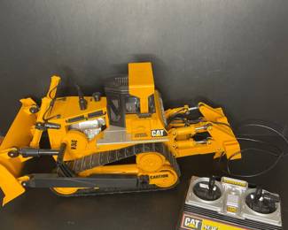 CAT remote control bulldozer vtg