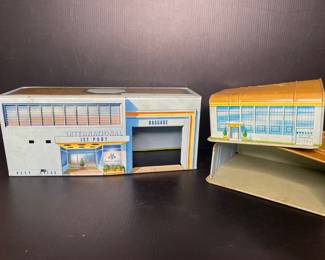 Marx International Jet Port toy airport terminal & airline hangars