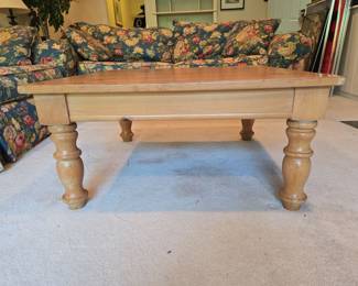 Broyhill coffee table