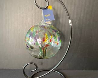 Kitras art glass globe