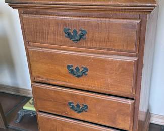 Small chest of drawers